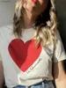 T-shirt pour femmes T-shirt pour femmes en forme de femme en forme de coeur