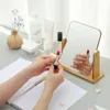 Espelho de maquiagem de madeira simples de madeira rotativa para desktop espelho de desktop Domeritório Dominário Declor de Vaidade Decoração Home Decoração