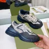 Классическая пара Rhyton Sneaker Sport Women Man Man Man Shouse Обувь винтажная платформа обувь Chaussures Многоцветная кожаная обувь.