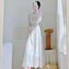 Lässige Kleider Fashion V-Ausschnitt gedruckt schirmndes Schmetterlingshülle Chiffon Blumenkleid Frauenkleidung 2024 Spring Lose Koreanisch Long