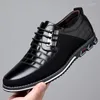 Casual Shoes Men's Leather Formal Party Business Bind Bekväm sport 2024 Kampanj