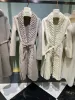 2023 Nouvelle veste de fourrure de vêtements d'extérieur à la mode européenne et américaine pour les femmes Hiver Cashmere Natural Mink Fur Collar Plackeet