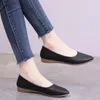 Chaussures décontractées Fashion Femmes Pointed Toe Muisseurs confortables Cuir Slip on Soft Pu Ballet Flats Shoe 553