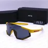 Lunettes de soleil cyclistes pour femme designer couple couple de mode de soleil Lunettes de soleil Femmes Mens Luxurys Designers Sun Glasses Drive Lundi d'été Netflix ennuyé Capture