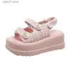 Sandali Spessalelati piccoli sandali profumati per donne 2023 Nuova torta di spugna versatile sport casual shoe di spiaggia romana h240412