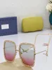 2021 Vrouwen mannen Hoogwaardige zonnebril Goud Chian Metal Frame Roze paarse gradiëntlenzen beschikbaar met Box1937840