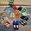 Par Summer Walk Charms Suede Women's Loafers Moccasins äkta läder unisex lyxdesigner lägenheter modeklänning sko slip på casual skor fabrikskoskor