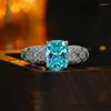 Cluster Rings Sea Blue Treasure Clother Cutting 925 Серебряное кольцо с высоким углеродным бриллиантом с уникальным дизайном ювелирных изделий