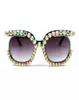 Trendiga diamantsolglasögon europeiska amerikanska personlighetsglasögon Halva ram Crystal Eyewears Rhinestone Sun Glass2540908