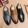 Повседневная обувь мужчина оксфордская ретро -крокодиловая кожа мужчина формальное 2024 Весеннее роскошное качество мужского офиса социальное дерби