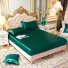 Ensemble de draps ajusté en satin de rayons luxueux Ensemble de lit de lit souple avec bande élastique Couverture de matelas de lit lisse confortable Queen 240401