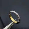 Ontwerper Originele nieuwe Tiffays Lock -serie Diamond ingelegde gesp ring met 18K roségouden plating op wit koper voor vrouwen stijlvolle en eenvoudige hoge editie