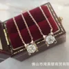 Kaarten enkele diamant bullhead diamanten ketting verguld met 18k gouden set met één diamant een klauw achthoekige diamant hanger neksen