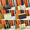 حقيبة مصمم Carryall مطلية بالجلد القماش خمر حقيبة كروس نساء أكياس الكتف Hobo M46197 M45985 M24424 M41416