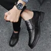 Scarpe casual uomini abiti formali comodi oxford per mocassini in pelle gunina allacciata scarpa in gomma nera superficiale solido