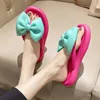 Koreanska slik bowtie flip flops kvinnlig mjuk sula moln tofflor skor kvinna sommarplattform platt klackar sandaler kvinnor glider 240401