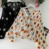 В горошек Сладкий Фонарный рукав vneck Шифоновый одиночная грудь женская рубашка для блузки корейская мода свободная женская одежда 240412