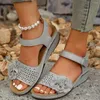 Chaussures habillées coins féminins sandales plate-forme légère d'été pour les femmes réconforte les talons de médine décontractés femme gladiator femme