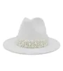 2020 Women Wide Brim Imition lana in lana cappelli Fedora Fashion Church Dress Cappello per Pearl Ribbon Decorazione White Hat3269883