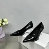 Chaussures habillées sexy-vintage talons en cuir authentique pointu à bout pointu célibataire femme peu profonde