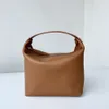 Handtasontwerper 50% Korting op het hot Brand Women's Tassen Hoogwaardige rij draagbare eenvoudige en wateremmer Kleine vierkante modieuze mini -handtas