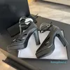 15A 2024 Kadın Lüks Peep-Toe High-Heele Sandals Moda Klasik Klasik% 100 Deri Sıradan Dış Ayakkabılar Lady Seksi Çapraz Kayış Camellia Chunky Heel Sandal Boyutlar