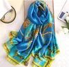 Ny vintage Silk -halsdukar Kvinnor Matchar alla Silk Summer Sun Beach Handduk överdimensionerad luftkonditionering Shawl8834389