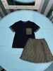 Popular Baby Tracksuit Girls Hobe Suit Kids Designer Clothes Taille 110-160 cm T-shirt et imprimé complet de lettres Jupe courte 24april