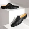 Casual Shoes Qffaz Leather Men äkta Moccasins Loafers Slip-On Breattable Man Flats Half Slippers