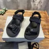 Designer de luxo Sliders Sliders de verão Branda turística Mule Loafer Tamanho 35-46 Slide Wholesale Bale Pool Nciaga Sandale Sapato casual Slipper Beach Paris Sandals Menal