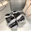 Furry Slide Allover Logo Loafers B Soyadı Paris Kadınlar Günlük Terlik Mektup Platformu Düz Mule Sıcak Kürk Kürklü Chaussures Bulanık Scarpe Kumaş Dopamin Renk Eşleşmesi