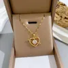 New Diamond Inlaid Titanium Steel Necklace for Womens Versatile Instagram Popular Light Luxury Collarbone Chain with High Quality and Colorless Jewelry