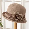 Rullad Brim Flower Decor Sun Hat Vintage Crochet Breattable Women Basin Hat Justerbar fedora blommig liten grim rullad kant cap 240401