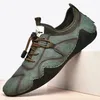 Lässige Schuhe Leder Männer Sneakers atmungsaktive Slip-on-Herren-Ladungsstoffe Moccasins Handgefertigtes Fahren Plus Size 48