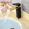 Robinets de lavabo de salle de bain Bakala Golden / Black Waterfall Faucet Brass Bassin Mixin Tap Cold Raindeur