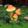 Decoratieve beeldjes Mini Resin Mushroom Figurine Fake Miniatures Diy Micro Landschap Fairy Garden Terrarium Decoraties Desktop ornament