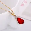 Boucles d'oreilles de collier Réglage 2024 Pigeon Blood Red Garnet Water Drop avec une chaîne de col