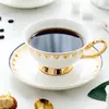 Tasses Saucers européen Ins Coffee tasse de céramique anglais ensemble de ménage de ménage de thé simple après-midi avec cuillère avec cuillère