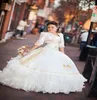 2021 Seksi Beyaz Altın Balo Elbise Quinceanera Elbiseler Gayri Boncuklu Tatlı 16 Elbise Dantel Yukarı Kat Uzunluğu Vestido de Festa BM89926070