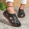 Casual schoenen vrouwen sandalieën 2024 zomer holle ademende zapatos groot formaat platte sandalen para damas en Oferta