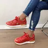 Sapatos casuais Pu tênis de salto baixo 2024 de alta qualidade damas damas adultas malha sólida primavera/outono vulcanize feminino