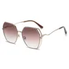 2024 Nya designer solglasögon lyxglasögon trendiga varumärke fashionabla polariserade högkvalitativa metallram solglasögon för kvinnors glasögon utomhus körning