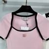 Designer de camisetas femininas Primavera e verão Novo Ch Nanyou Gaoding estilo gentil estilo garotinha slim slim Age reduzindo o pescoço quadrado de contraste de manga de malha de malha ijyp