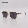 Gafas de sol Metal Bar Frame Square para hombre Mujeres Lentes de lente Fashion Ev400 Unisex