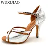 Dansschoenen wuxijiao 2024 vrouwen slang textuur pu zilver voor dames latijnse balzaal salsa sandalen