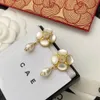 Boucles d'oreilles plaquées de luxe Brand Designer Four Leaf Clover Style Design Fashionable Boutique Gift Orees Oreads Pendants Pendants de haute qualité Pendants avec boîte