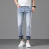 Jeans masculinos Primavera Summer Homens magros Slim Fit Fit