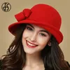 Fs Elegant Bowknot dames dames laine en feuille de bowler noir rouge fedora chapeaux pour femmes larges bordure vintage flotte d'hiver église chapeaux de cloche 240412