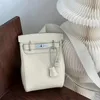 Fashion Dernier sac à lyche haut de gamme en cuir en cuir super cool sac de poitrine de poitrine sportive sac de fitness 17 * 8 * 26