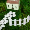 Figurines décoratives micro paysage charmant mini-clôture résine ornement jardin fée jardin à la main les maisons miniatures artisanat